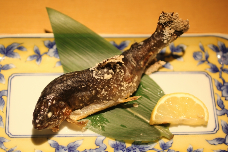 料理レシピ イワナの塩焼き 釣魚の料理法を画像入りで詳しく解説 釣りtiki東北